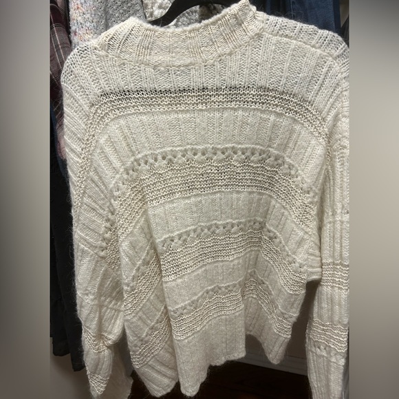 Zara Sweater - Picture 2 of 2